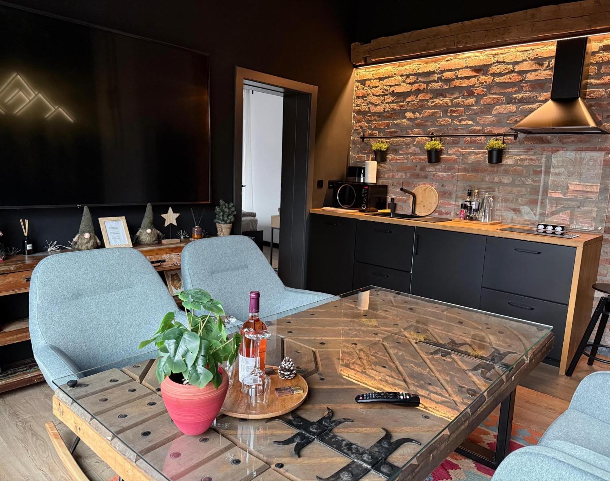 Casa Larisa Antonia Apartments シナヤ エクステリア 写真